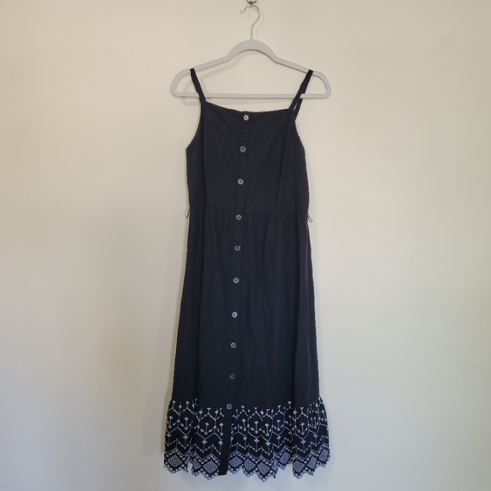 #36 💙 Old Navy large black button maxi embroidered summer sundress